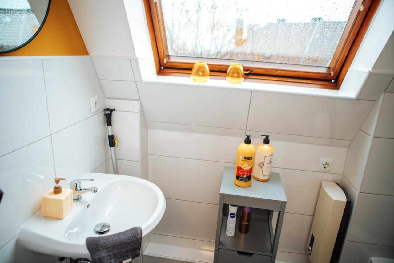 Central-Living Yellow - Wifi - Netflix - City Есен Екстериор снимка